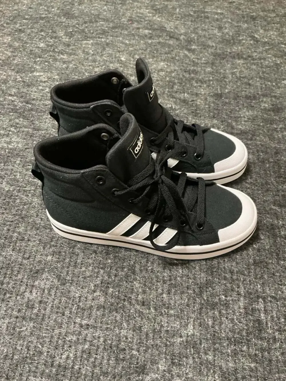 Adidas Bravada 2.0 Mid Platform Shoes Womens Size 6 Black & White